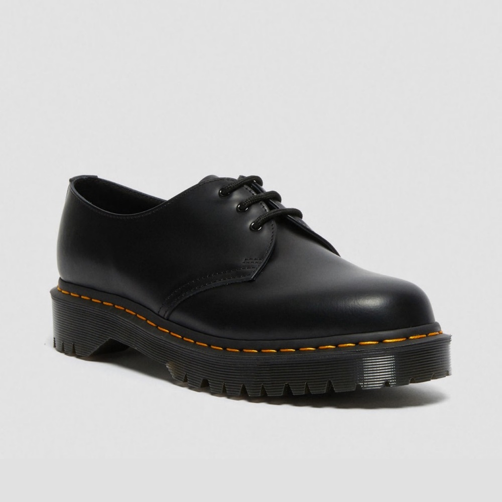 Doc Martens Oxford Shoes Women’s Size 9 Men’s Size 7